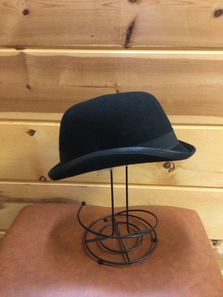 Size 7 Derby