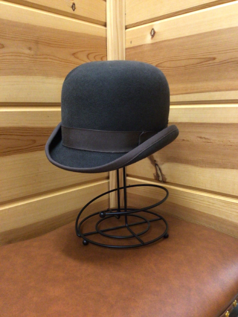 Size 7 Derby
