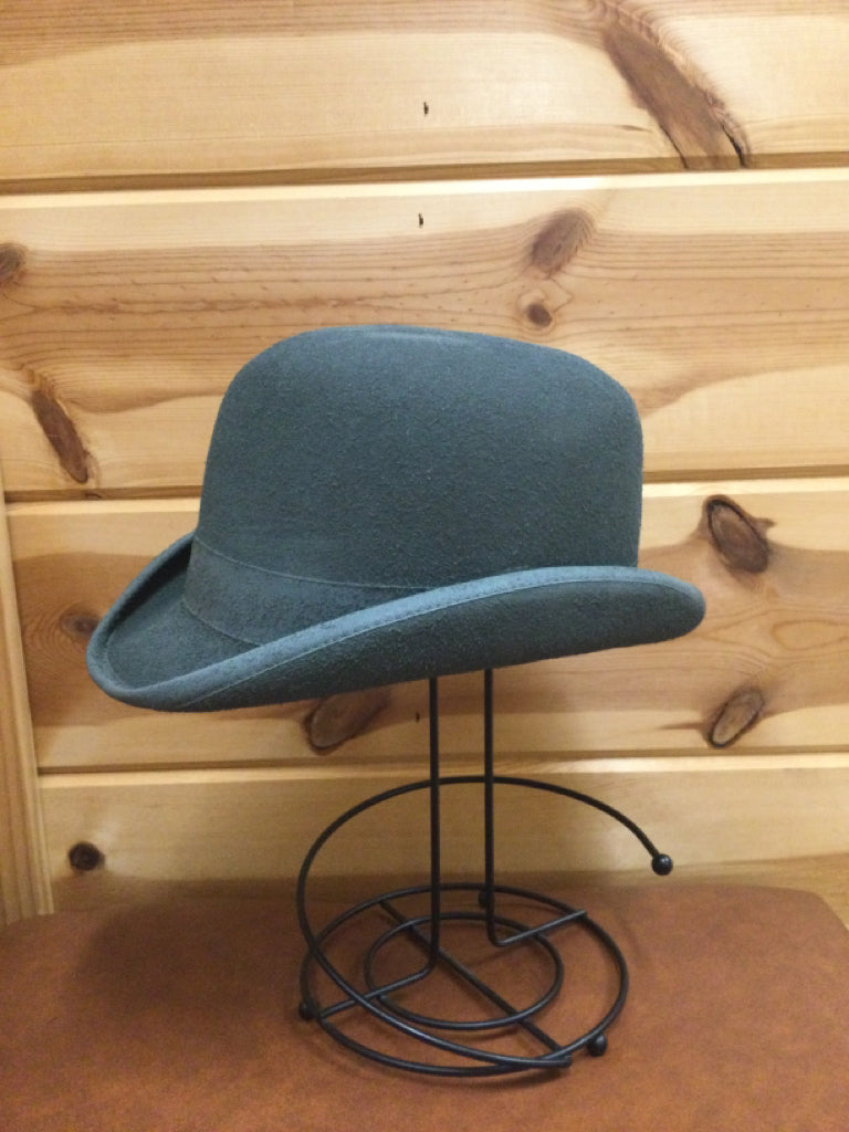 Size 7 Derby
