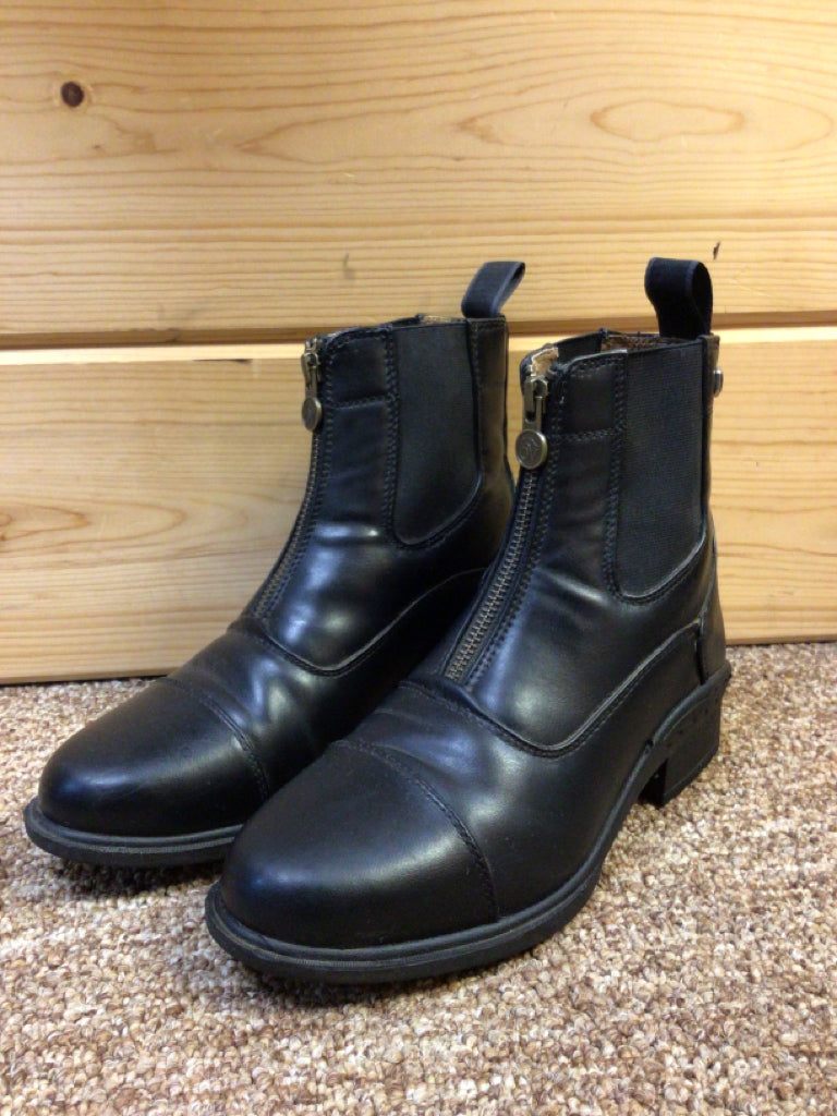 Size 6 Boots - Matte