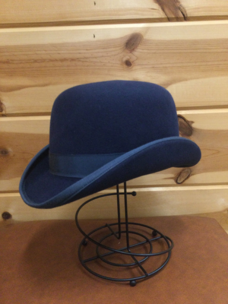 Size 7 Derby