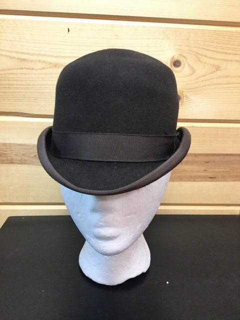 Size 7 Derby