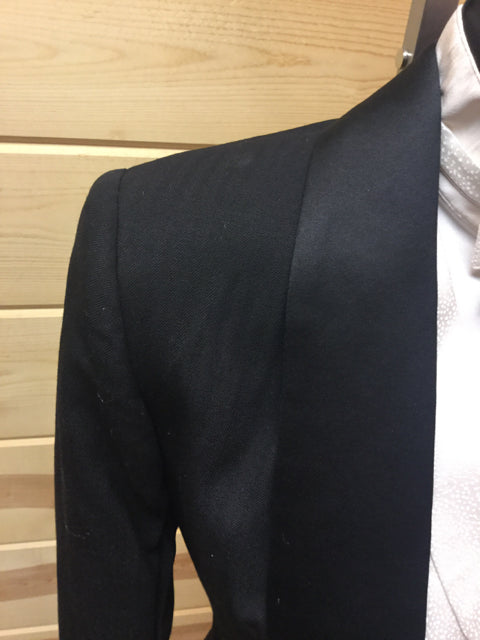 C 34 SS 13.5 NW 16 NK 38 SW 25 W 27 IS 37 Formal Tuxedo