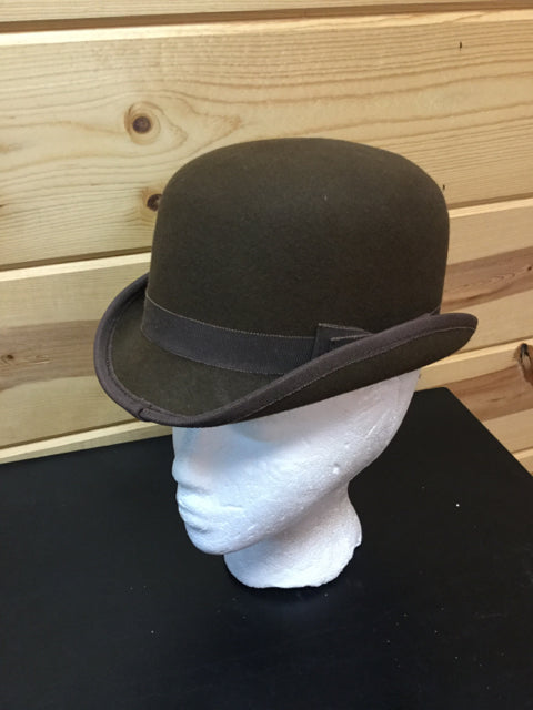 Size 6 7/8 Derby