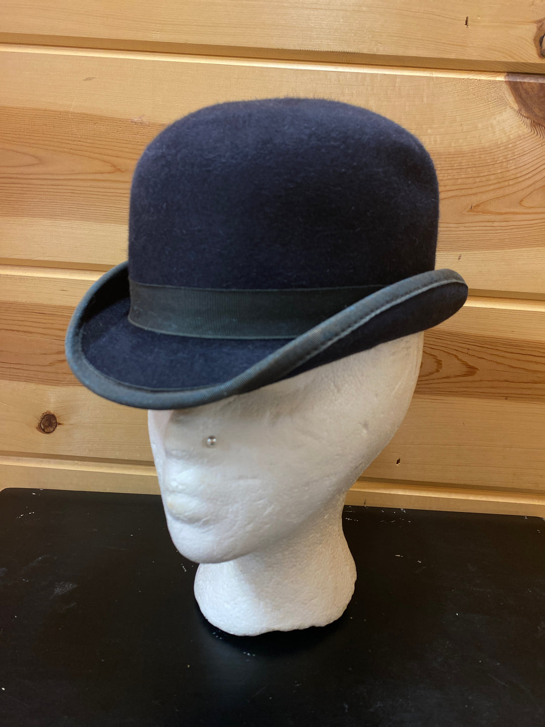 Size 6 3/4 Derby