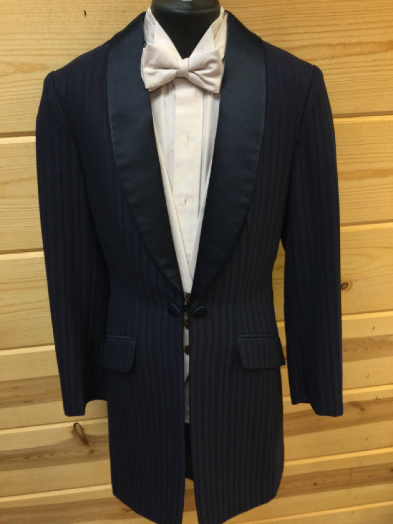 C 29 SS 12.5 NW 13 NK 29 SW 19.5 W 23+2 IS 26.5 Formal Tuxedo