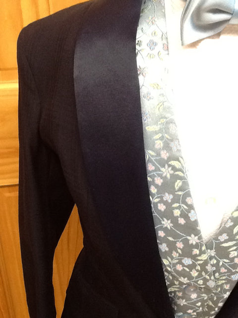 C 28 SS 13.5 NW 13 NK 29.5 SW 20.5 W 23 IS 27 Formal Tuxedo