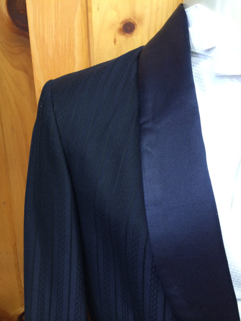 C 31 SS 14 NW 16 NK 34.5 SW 22 W 26+2 IS 33+2 Formal Tuxedo