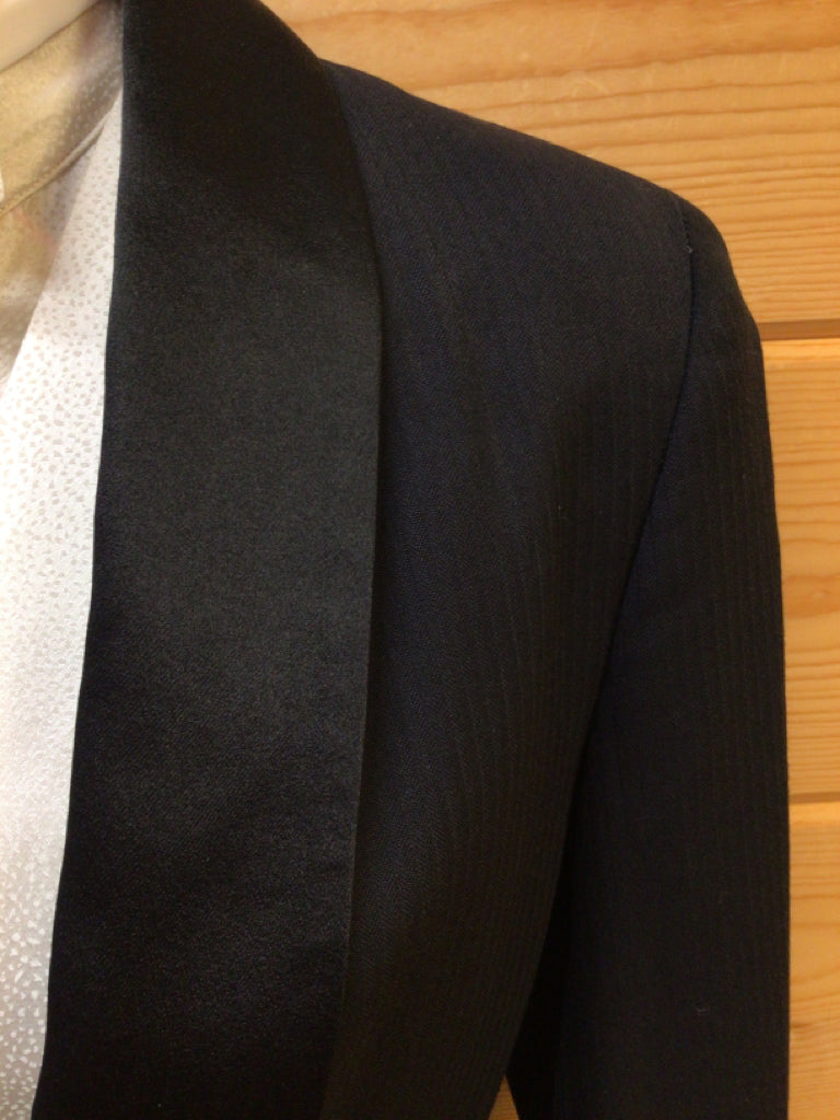 C 32 SS 14 NW 16.5 NK 36 SW 23.5 W 28 IS 34.5 Formal Tuxedo