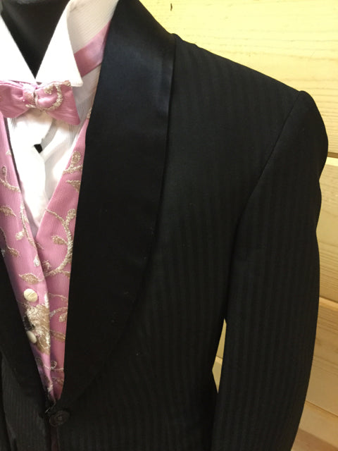 C 31 SS 12.5 NW 13 NK 31 SW 20 W 24 IS 29 Formal Tuxedo