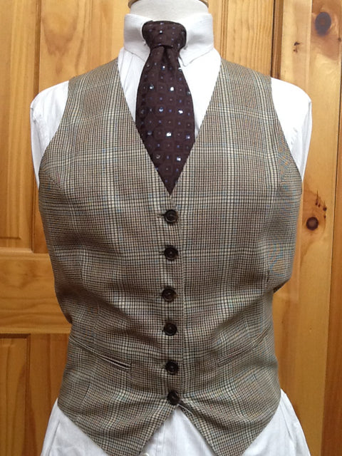C 38 W 30 NW 19 Vest