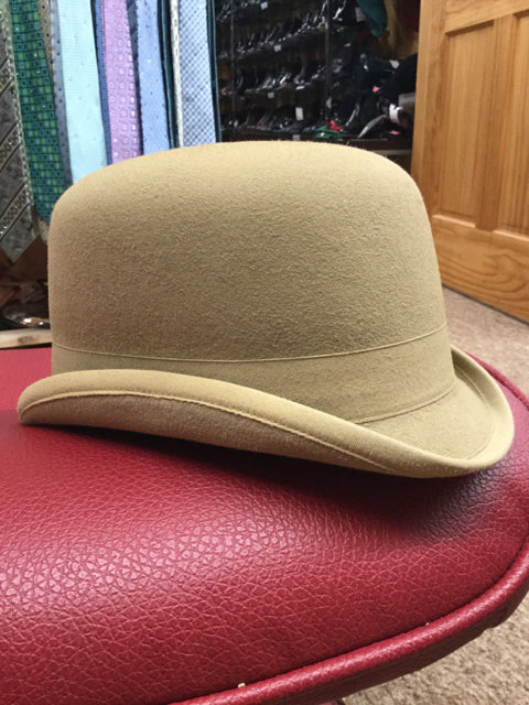 Size 6 7/8 Derby