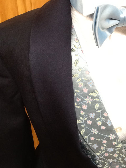 C 25 SS 12.5 NW 13 NK 27 SW 18 W 21 IS 25 Formal Tuxedo