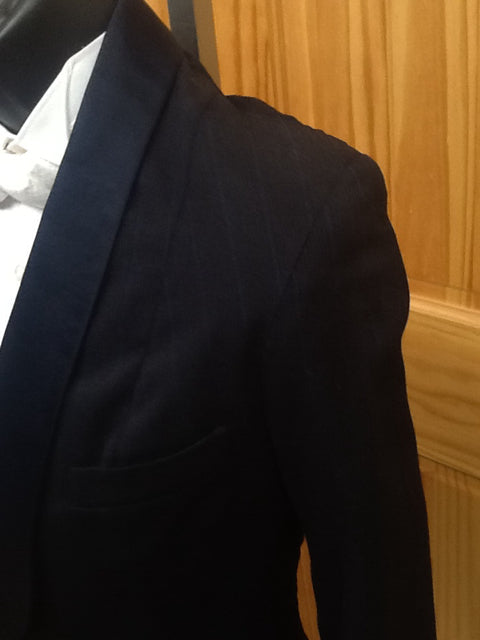 C 32 SS 14 NW 18 NK 34.5 SW 23 W 25 IS 34 Formal Tuxedo