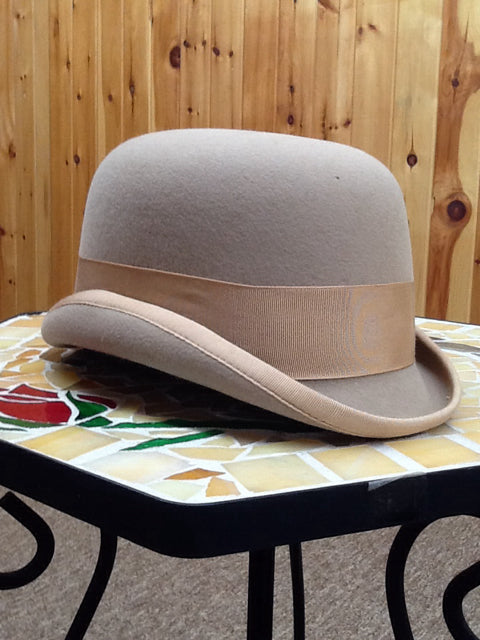 Size 6 5/8 Derby