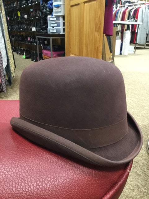 Size 7 Derby