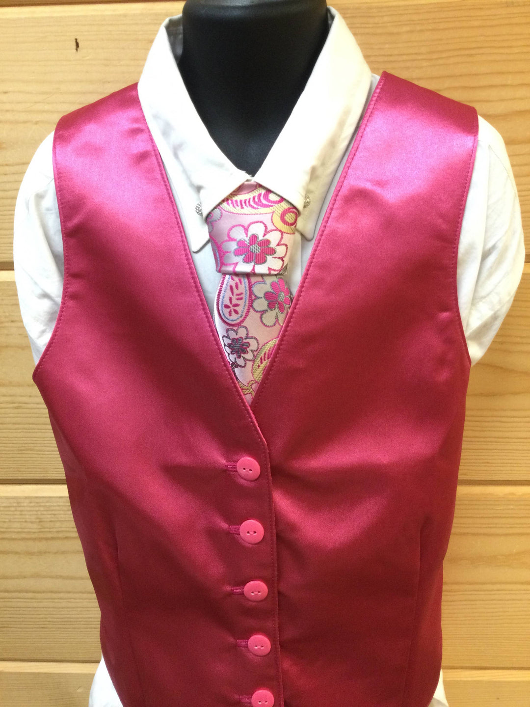 C 32 W 28 NW 17.5 Vest