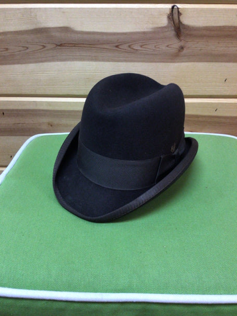 Size 6 7/8 Homburg