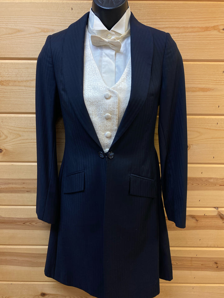C 29 SS 13.5 NW 14 NK 34.5 SW 23 W 28 IS 34.5 Formal Tuxedo
