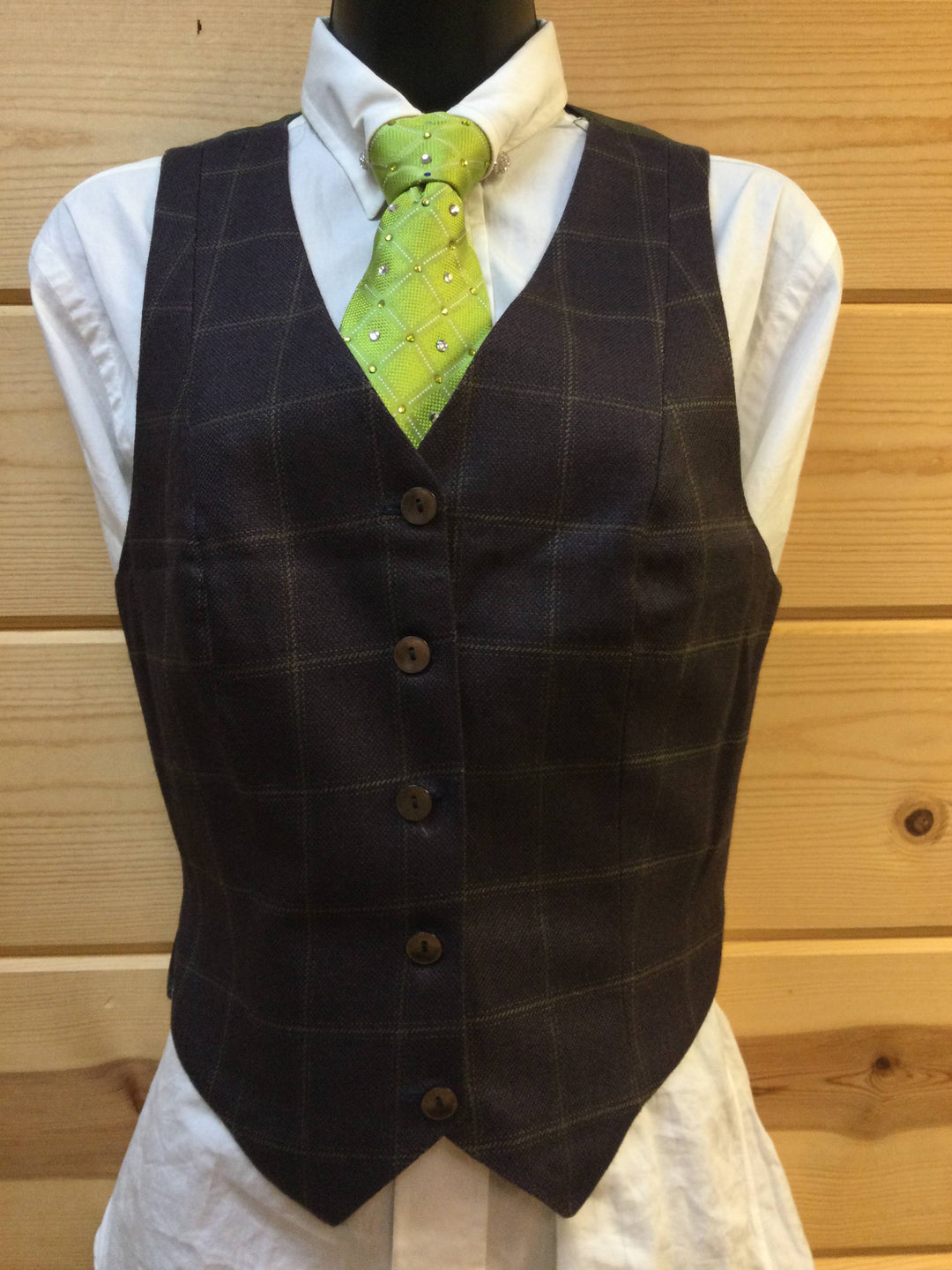 C 33 W 27 NW 18 Vest