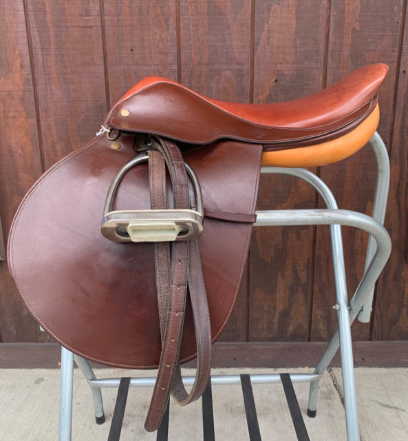Saddle