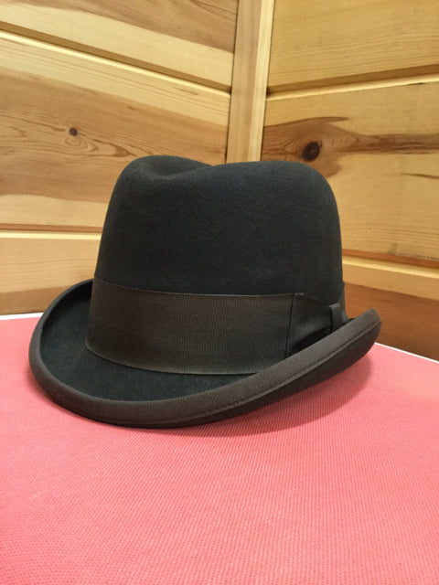 Size 7 Homburg