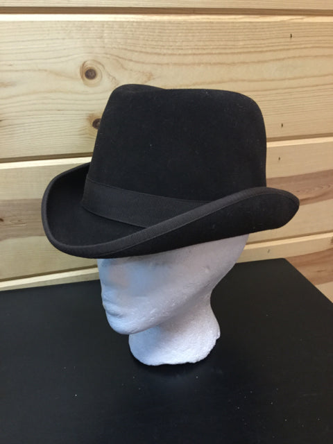 Size 7 1/8 Homburg