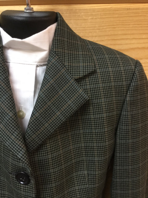 C 30 SS 13 CL 21 SW 20.5 W 26 Hunt Jacket