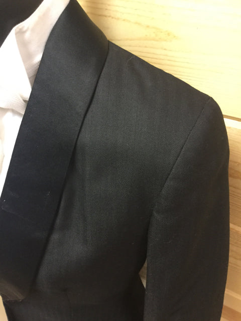 C 32 SS 13.5 NW 16 NK 33 SW 21.5 W 24+2 IS 31+4 Formal Tuxedo