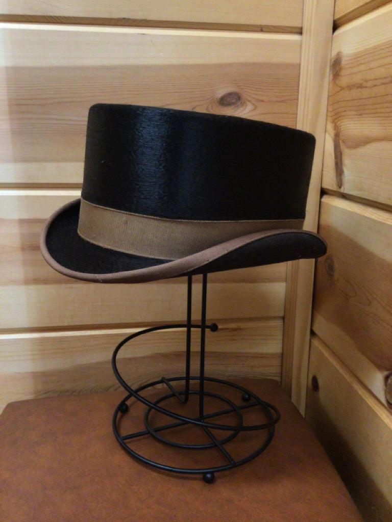 Size 6 3/4 Top Hat