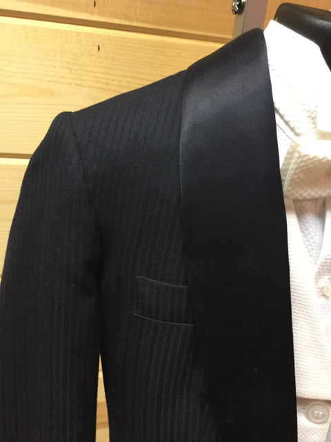 C 31 SS 12 NW 15 NK 33.5 SW 24 W 25 IS 31.5 Formal Tuxedo