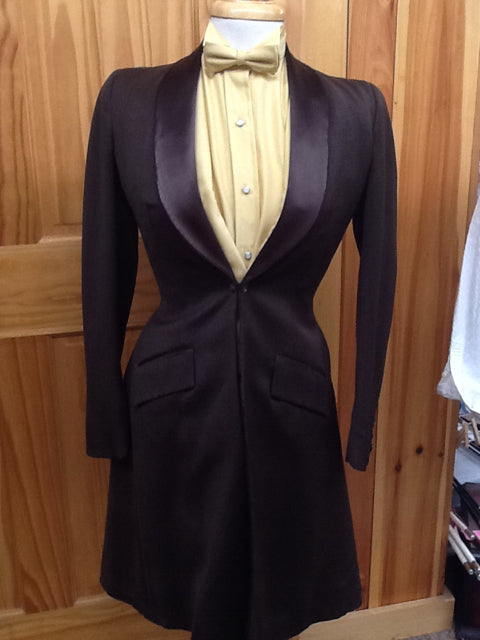 C 35 SS 14 NW 16 NK 38 SW 23 W 27 IS 35.5 Formal Tuxedo