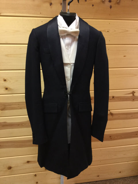 C 31 SS 12 NW 15 NK 33.5 SW 24 W 25 IS 31.5 Formal Tuxedo