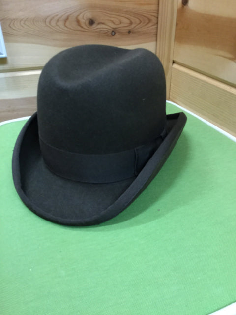 Size 7 Homburg