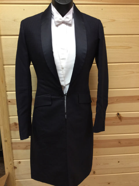 C 35 SS 13.5 NW 14.5 NK 35.5 SW 23 W 27 IS 33+2 Formal Tuxedo