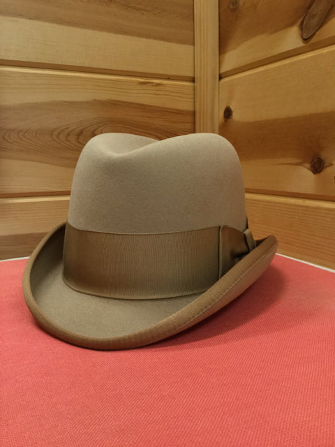 Size 7 Homburg