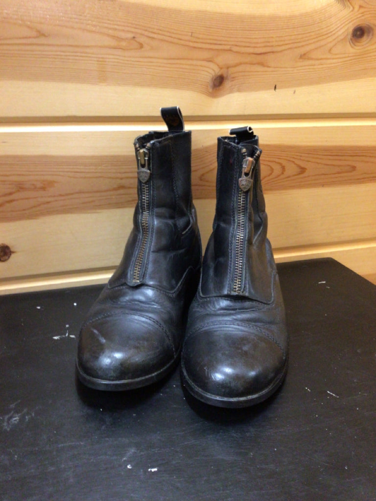 Size 6 Boots - Matte