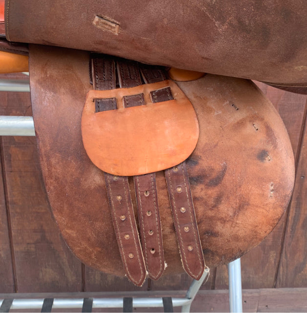 Saddle