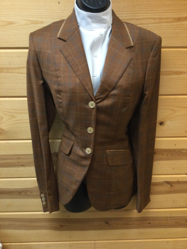 C 38 SS 15 CL 26.5 SW 25.5 W 33 Hunt Jacket