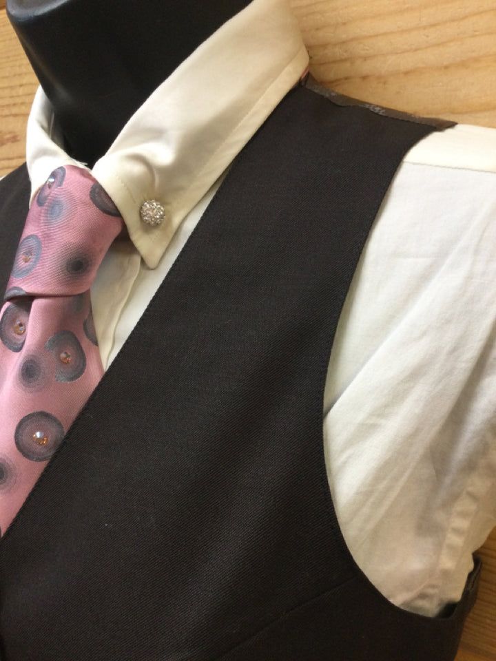 C 35 W 28 NW 19 Vest