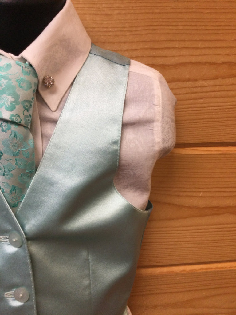 C 23 W 25 NW 14 Vest