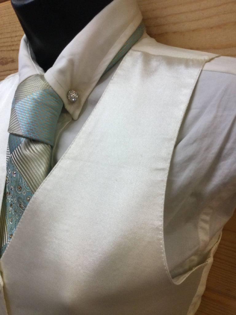 C 32 W 27 NW 18 Vest