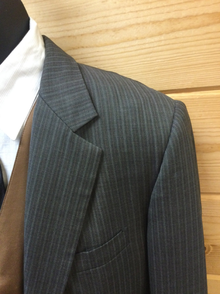 C 44 SS 17.5 NW 17 NK 38.5 SW 28.5 IS 37 Men's Suit
