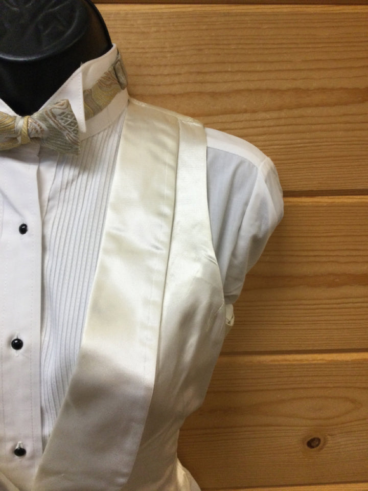C 31 W 27.5 NW 17 Vest - Formal