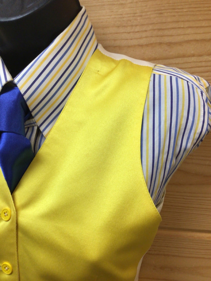 C 33 W 30 NW 16.5 Vest