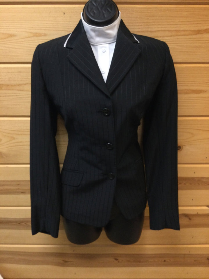 C 33.5 SS 13.5 CL 25 SW 24 W 28 Hunt Jacket