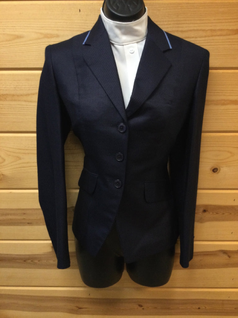 C 39 SS 15 CL 23.5 SW 22.5 W 34 Hunt Jacket