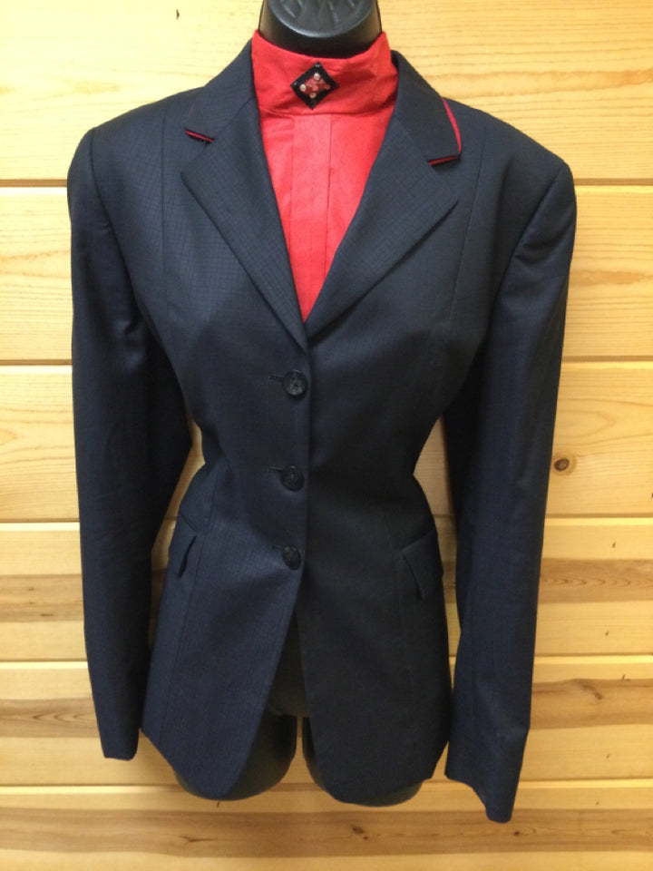 C 37 SS 16 CL 25.5 SW 24.5 W 34 Hunt Jacket
