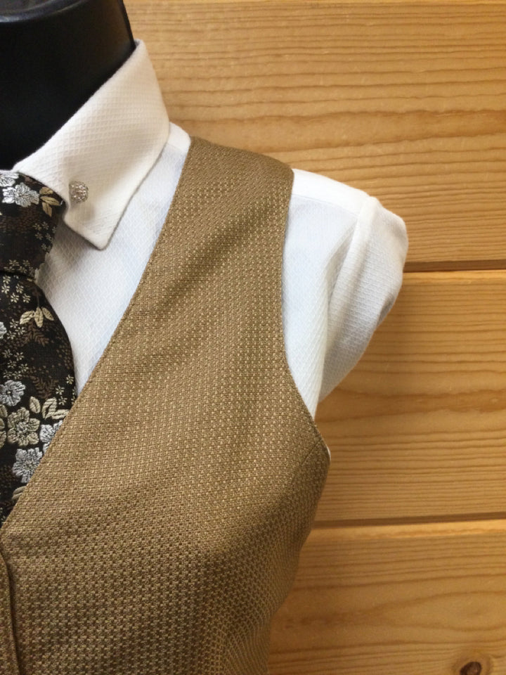 C 41 W 38 NW 18.5 Vest