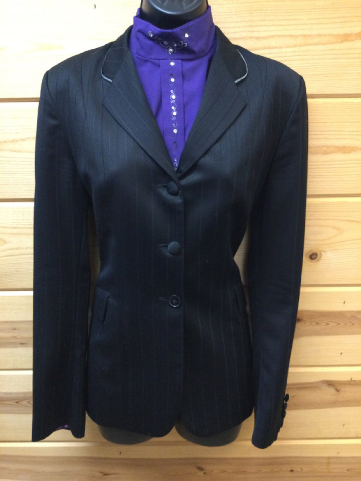 C 38 SS 15.5 CL 26 SW 25.5 W 34 Hunt Jacket